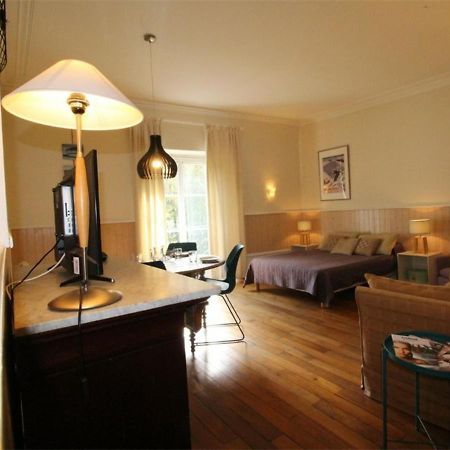 Studio Au Centre Avec Ascenseur Et Animaux Admis - Fr-1-313-163 Bagnères-de-Luchon Eksteriør bilde